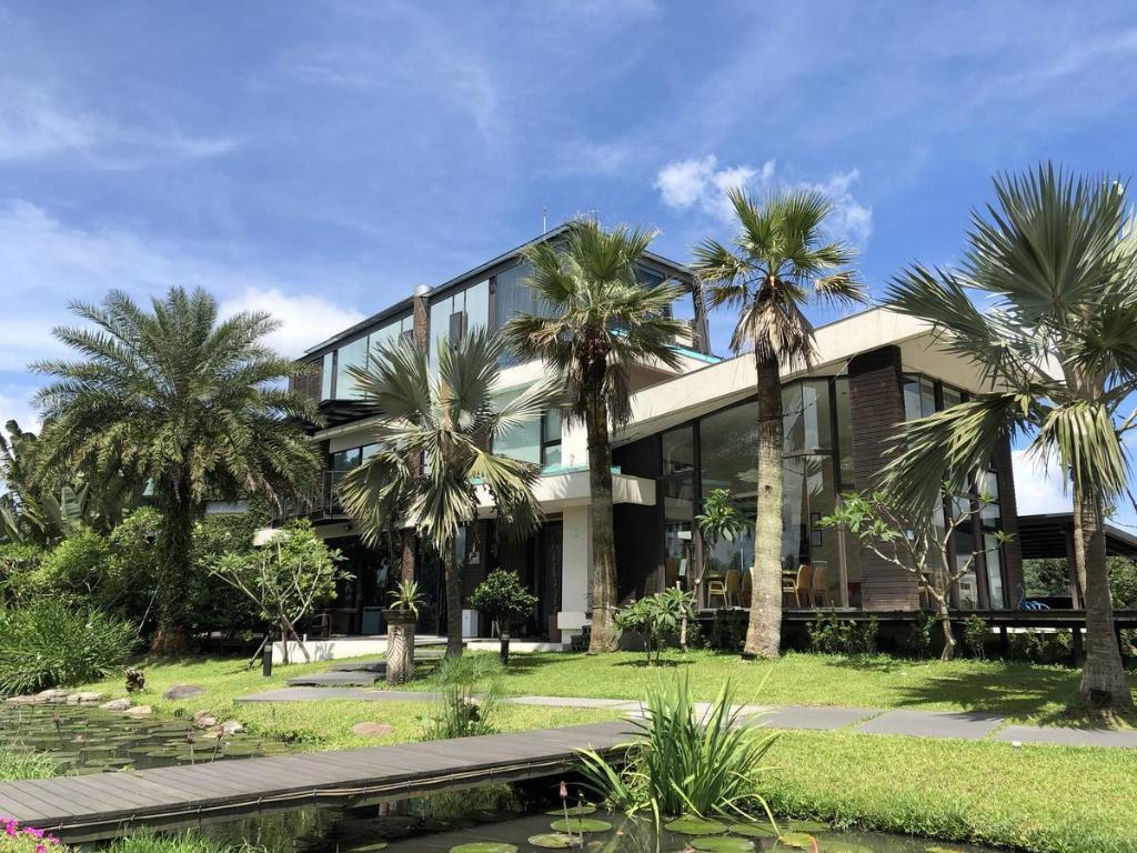 水畔星墅時尚會館 (Aqua Star Villa Homestay)
