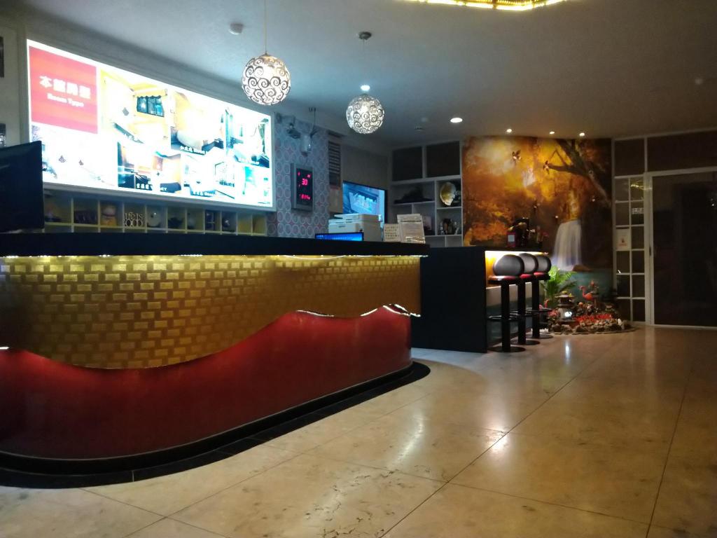 波士頓大飯店 (Boston Hotel)