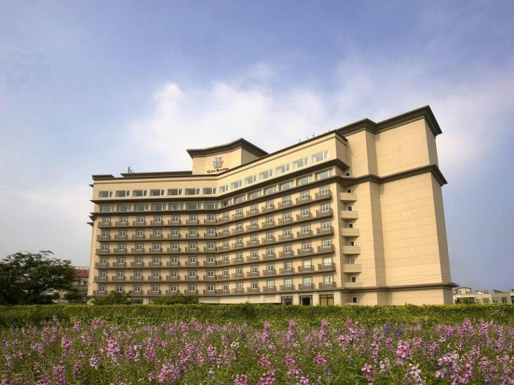 城市商旅 - 航空館 (City Suites - Gateway Hotel)
