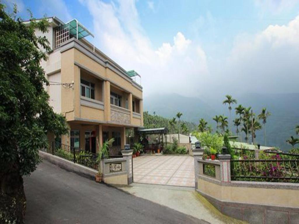 詹德仁茶園民宿 (De Ren Tea Garden BNB)
