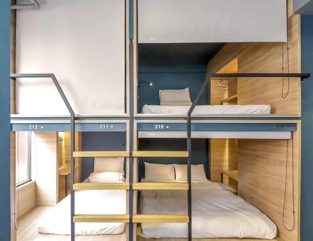 東門3號膠囊旅店 (DONGMEN 3 Hostel)