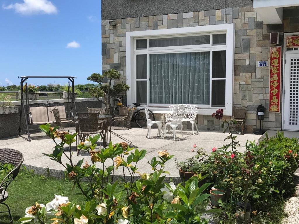 艾蜜麗庭園別墅 (Emaly Homestay)