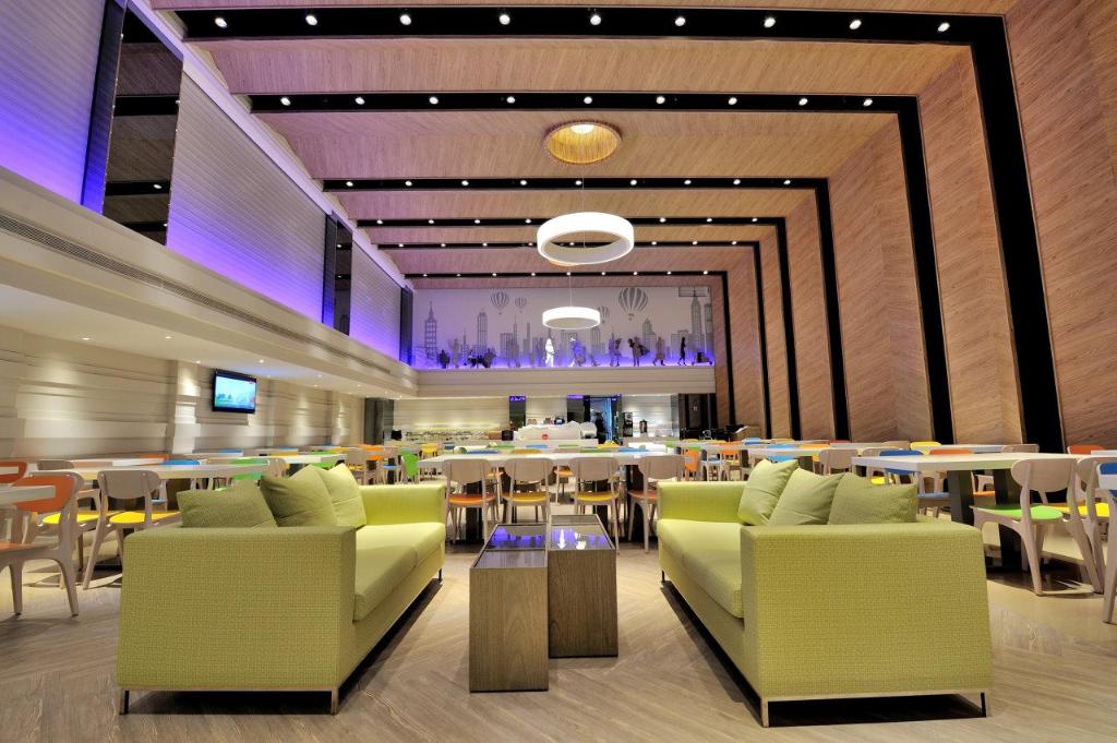 洛碁大飯店中華館 (Green World ZhongHua)