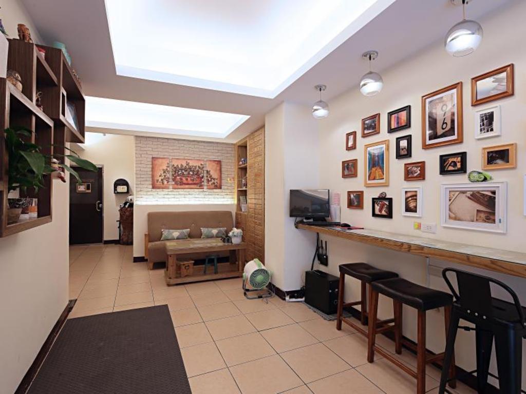 幸福yes三館 (Happiness Yes Hostel 3)