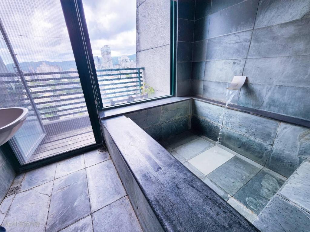 泉館溫泉民宿 (Chuan Quan hotspring B&B )