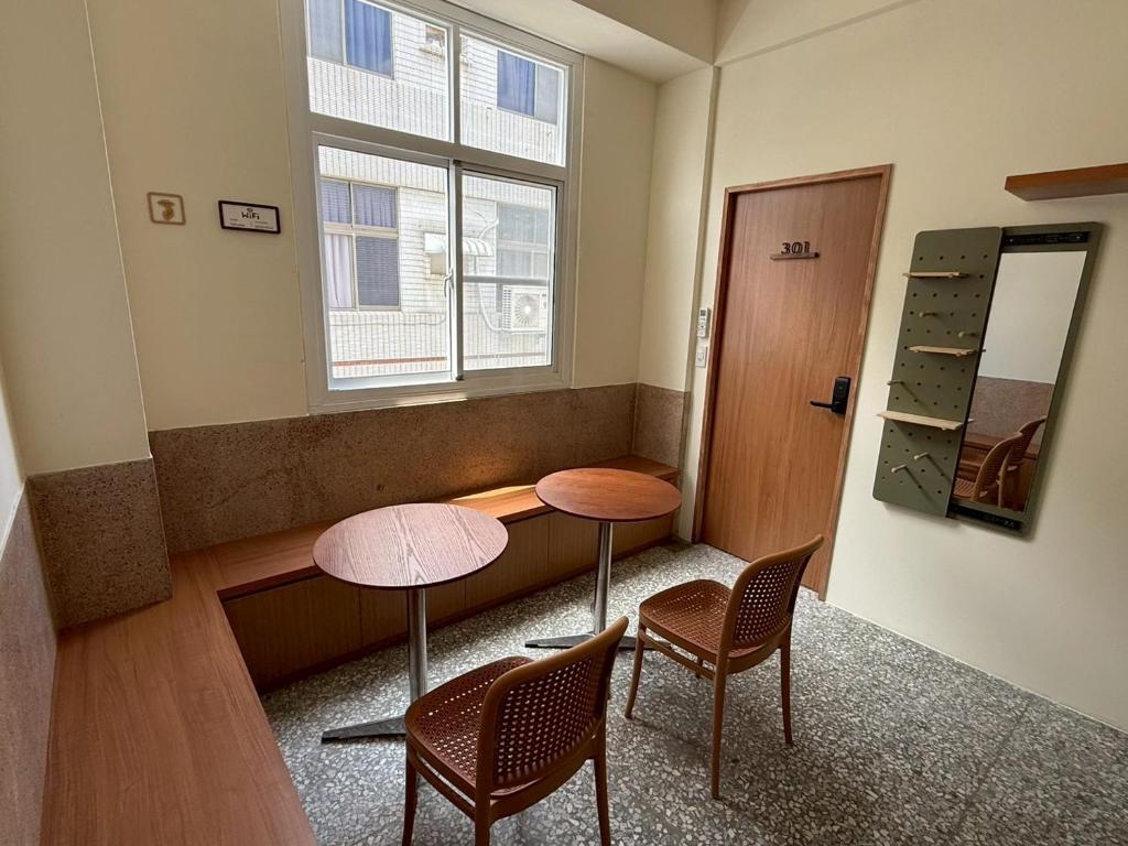距離輕旅KM Hostel (KM Hostel)