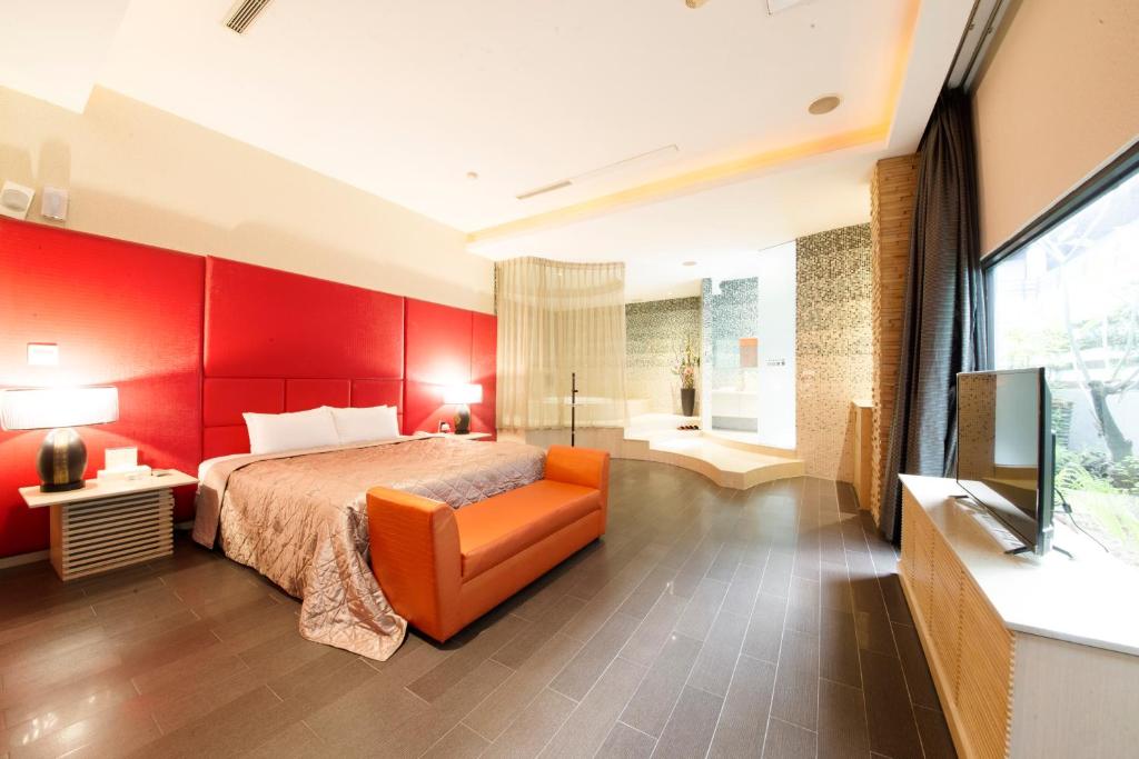 麗景精品休閒旅館 (LI-GIN Motel)