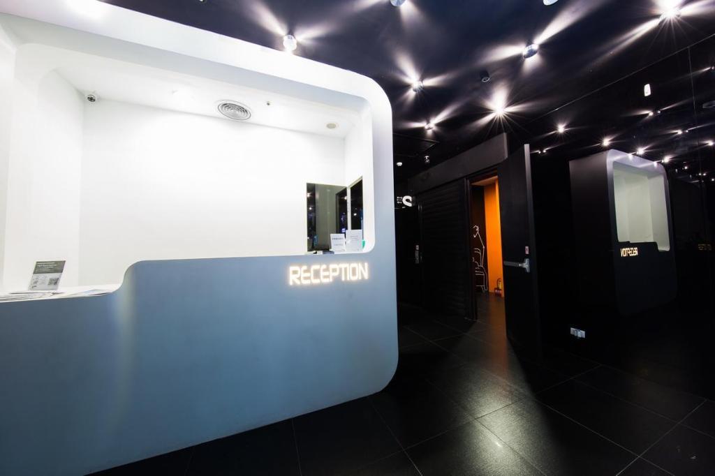 睡覺盒子青年旅館 (SleepBox Hostel)