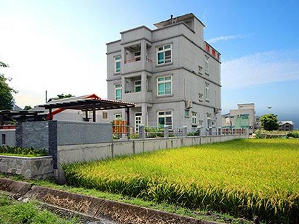 薪傳人文音樂民宿 (Xinchuan Homestay)