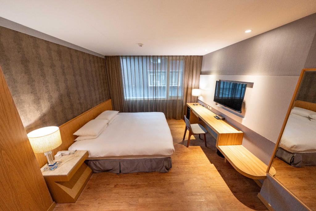 雲富大飯店 (Hotel Cloud-ZhongShan)